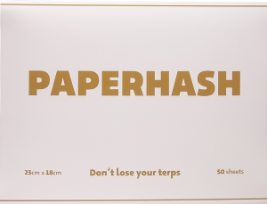 Papel de liar PaperHash Regular 50 hojas, tamaño 23x18cm, papel fino y sin blanquear, ideal para liar en clubes sociales de cannabis, grow shops y consumidores cannábicos que buscan calidad natural y combustión limpia.