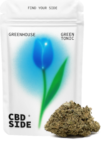 Bolsa retail de 3g de flores Green Tonic CBD Greenhouse de Green Gourmet, cogollos verdes brillantes y resinosos.