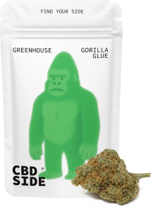 Bolsa de 3g de flores Gorilla Glue CBD Greenhouse de Green Gourmet, cogollos densos y cargados de resina blanca.