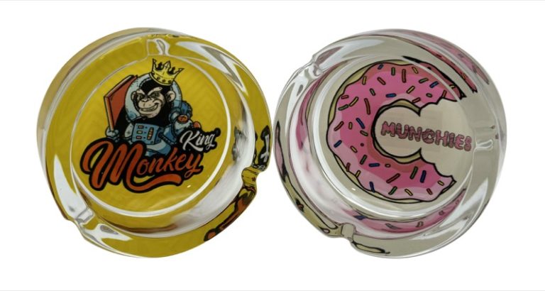 Display de 6 ceniceros Monkey King de cristal transparente con diseño (vista 2)